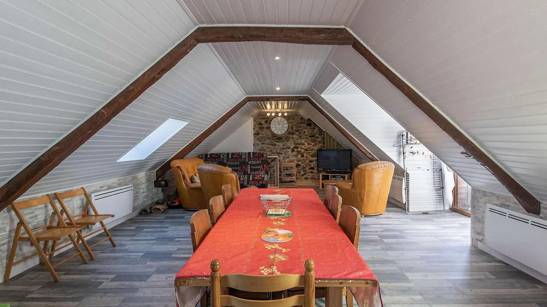 Maison De Village 8 Pers, 3 Ch, Proche Ski, Cuisine Equipee, Parking, Bebe Et Animaux Bienvenus - Fr-1-402-137 Betpouey Semesterbostad