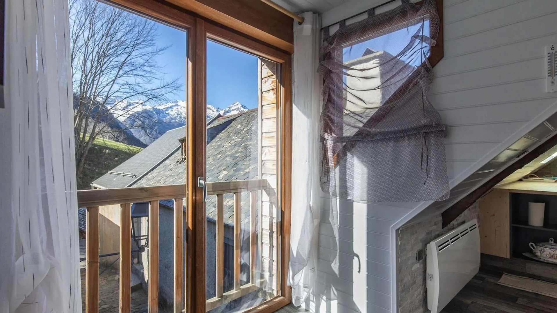 Maison De Village 8 Pers, 3 Ch, Proche Ski, Cuisine Equipee, Parking, Bebe Et Animaux Bienvenus - Fr-1-402-137 Betpouey